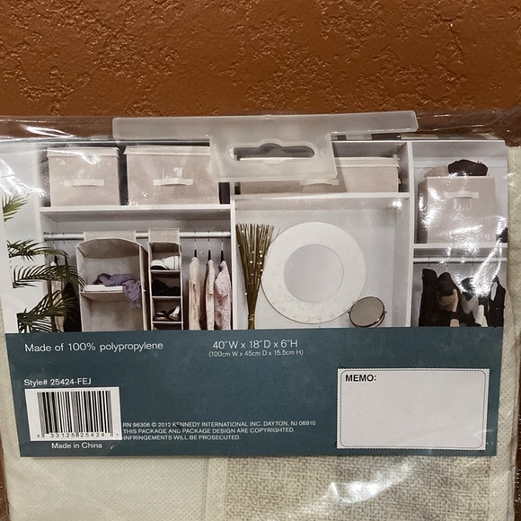 New in package under the bed storage bag - Picture 3 of 4